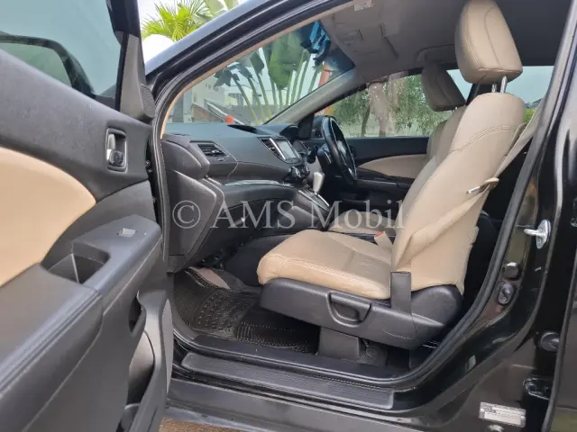 CRV RM3 2WD 24 AT 2016 — dokumentasi 8