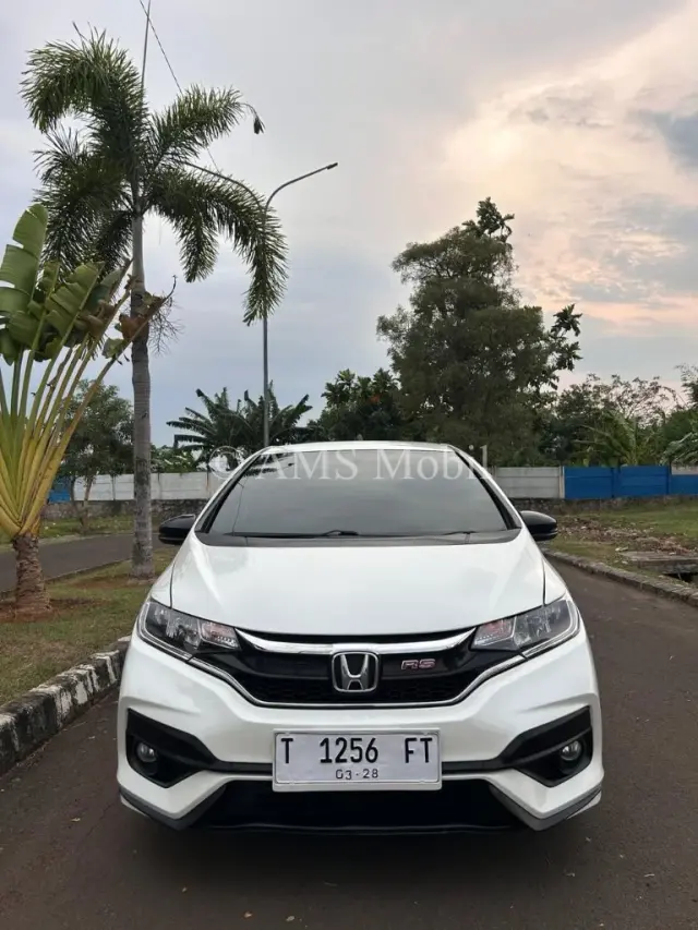 JAZZ GK5 1.5 RS CVT 2018