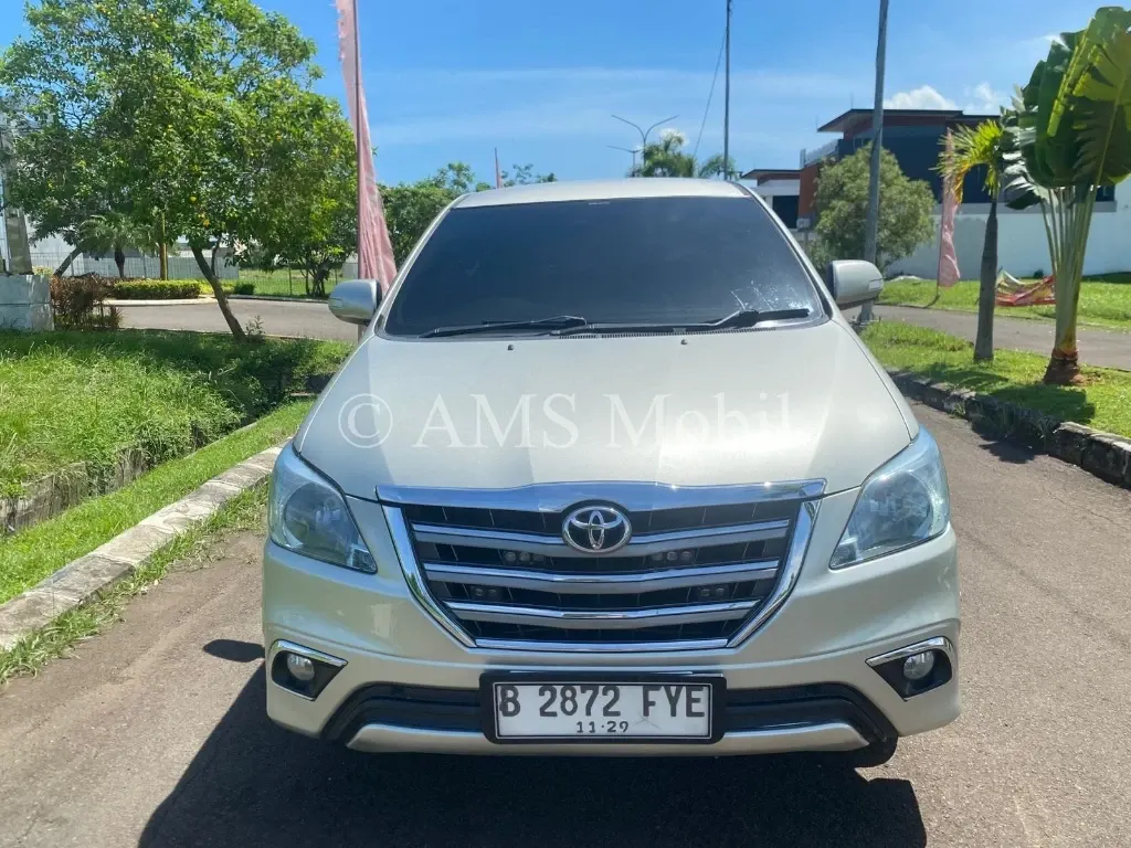 INNOVA V AT 2014 — foto utama arsip