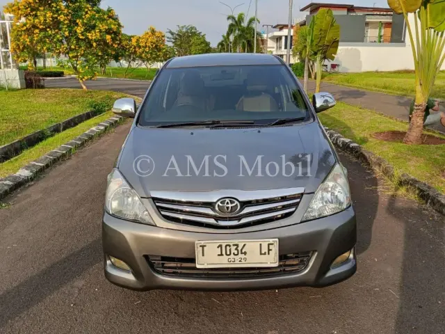 INNOVA G AT