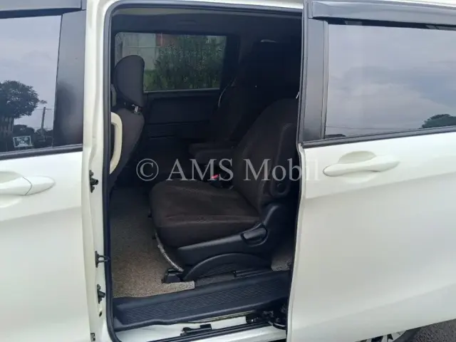FREED GB3 1.5 E AT 2013 — dokumentasi 12