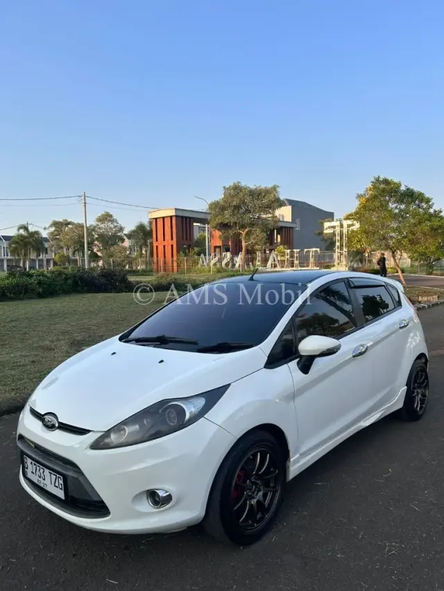 FORD FIESTA 1.4L MT 2012 — dokumentasi 2