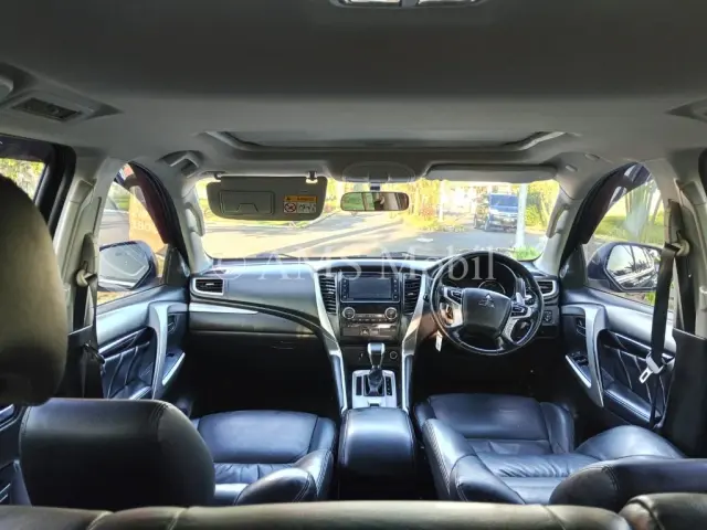 PAJERO SPORT 2.4L DAKKAR AT 2019 — dokumentasi 13