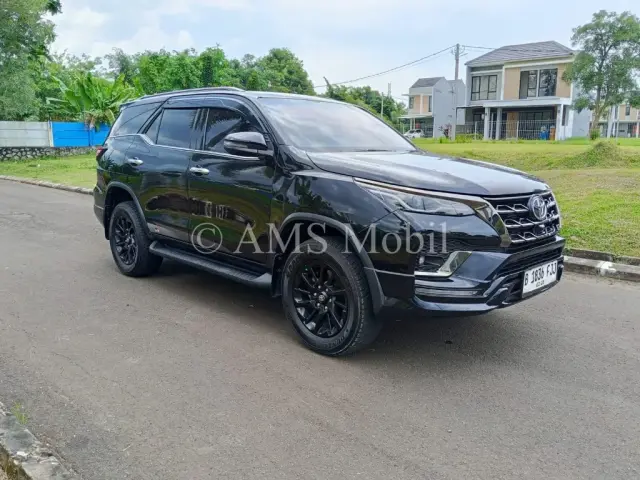 FORTUNER 2.8 VRZ 2022 — dokumentasi 3