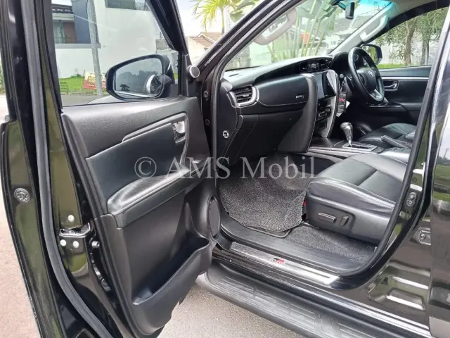 FORTUNER 2.8 VRZ 2022 — dokumentasi 8
