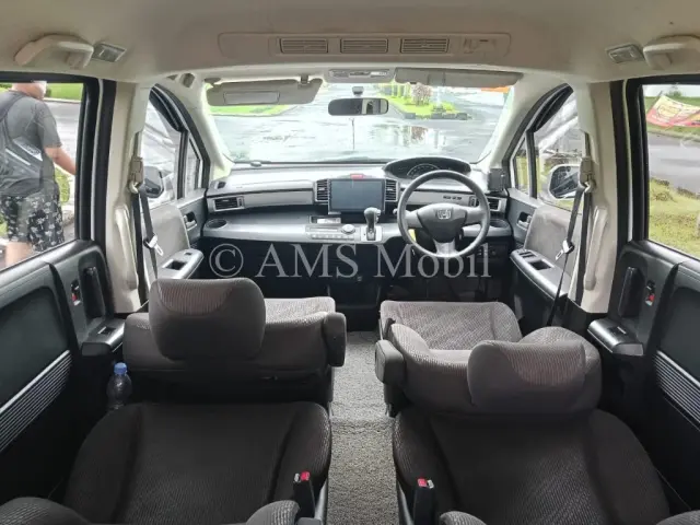 FREED GB3 1.5 E AT 2013 — dokumentasi 13