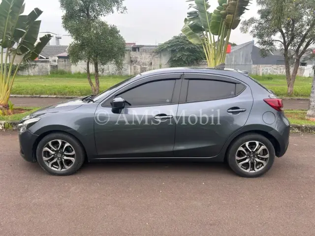 MAZDA 2 SKYACTIVE 2016 — dokumentasi 3